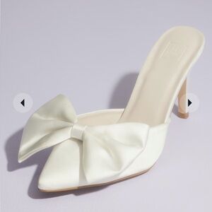 BRIDAL. DB Studio bow mule! NEW
